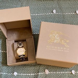 Burberry Watch two tone (Pre loved  and authentic)